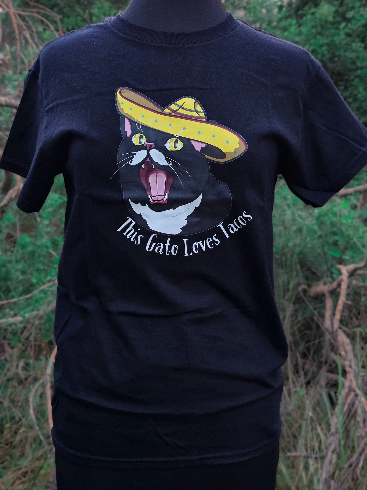 This Gato Loves Tacos T-Shirt